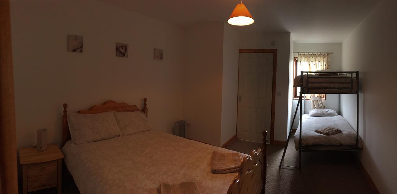 Long Acre Lodge Carlingford Eksteriør billede