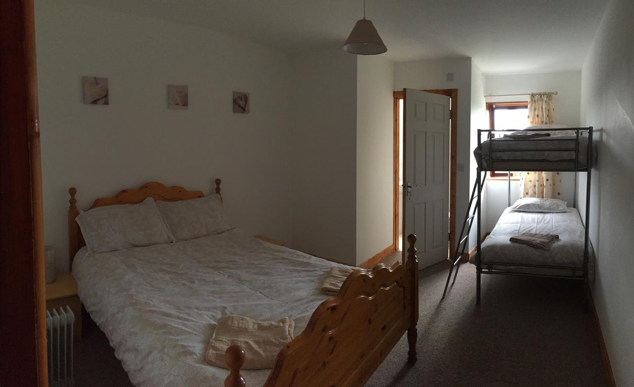 Long Acre Lodge Carlingford Eksteriør billede